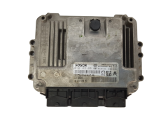 Ohjausyksikkö 0281012465 9661004480 9653958980 PSA Bosch 3555