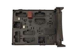 Ohjausyksikkö Renault 8200447438 8200004201E 518837109 PBAJ 19104