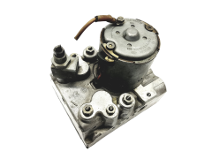 Abs-pumppu BMW 5 E39 3451 1090910 0265217000 Bosch 46016