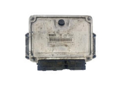 Ohjausyksikkö 0281010442 8200199726 8200049306 Renault Bosch 45323