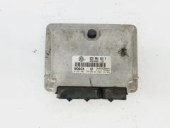 Ohjausyksikkö VW Audi 038906018P 0281001720 Bosch 38945