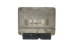 Ohjausyksikkö 03E906033 5WP40163 04 VW Siemens 42287