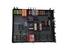 Sulaketaulu VW Audi 1K0937124H 0-1534502-1 19680