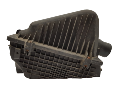 Ilmansuodattimen Kotelo 7700866843 Renault Safrane Espace 3 Laguna I