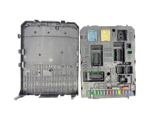 Ohjausyksikkö JCI 2125403-1 2124567 01 PSA Johnson Controls