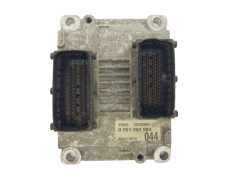 Moottorin Ohjausyksikkö Fiat 0467778770 0261204983 Bosch