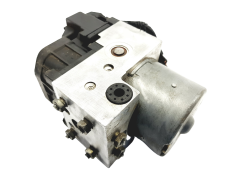 Abs-pumppu Volvo V40 S40 30857585 0273004224 Bosch 43336