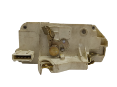 Oven lukitusmekanismi Vasen Taka 913744 Citroen Xantia 2 Kiekert 11068