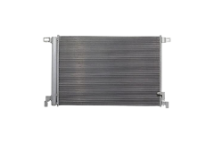 Ilmastointikondensaattori Tee VW Audi 4M0816421B 28160000201 Vika