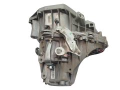 Vaihteisto Uusi Alkuperäinen TL4000 7701700551 Renault Kangoo 2 1.5 DCI
