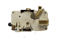 Oven lukitusmekanismi Oikea Etu 9136J1 Peugeot 306 Kiekert 10688