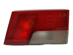 Valaisin Oikea Taka Peugeot 405 635171 21500 Kombi Neiman