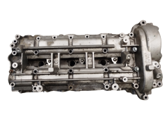 Sylinterikansi Mercedes-Benz R6420163901 A6420106720 3.0 CDI 642940