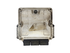 Ohjausyksikkö 0281010819 8200039569 8200166362 Fiat Renault Bosch 45958