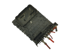 Ohjausyksikkö 1K0937125A 0-1718307-1 VW Seat Audi Tyco 68761