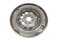 Vauhtipyörä A2810106800 123103115R Renault Smart Dacia 1.0