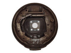 Jarrulevyn suojuslevy Szczęk Vasen 7701033415 Renault 21 321905751