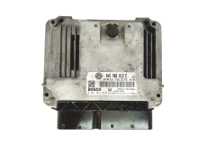 Ohjausyksikkö 045906013E 0281013010 VW Bosch 27185