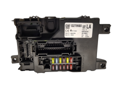 Ohjausyksikkö 13279900 28140881 Opel GM 2476
