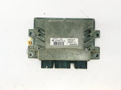 Ohjausyksikkö S120200113A 8200774747 8200700695 Renault Siemens 32157