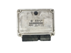 Ohjausyksikkö 045906019BP 0281012194 VW Bosch 45760