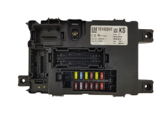 Moduuli 13142241 000292540 28084929 Opel GM 1559