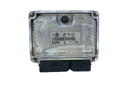 Moottorin Ohjausyksikkö VW 038906012L 0281010112 Bosch 49009