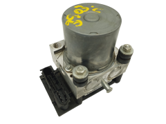 Abs-pumppu Ford Mondeo 5S71-2M110-AB 0265800585 Bosch 62771