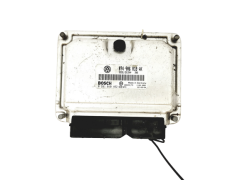 Ohjausyksikkö 074906018AK 0281010462 VW Bosch