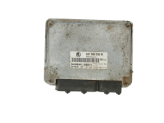 Moottorin Ohjausyksikkö 047906030M 5WP4327 Skoda Siemens 37328