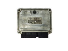 Ohjausyksikkö 045906019C 0281010697 VW Bosch 16573