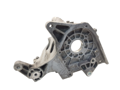 Kiinnike, Kannatin 55195377 Fiat Suzuki Alfa Romeo 1.9 JTD