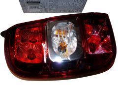 Valaisin Vasen Taka Alkuperäinen 265551679R Dacia Duster Valaisin Vasen Taka Alkuperäinen 265551679R Dacia Duster