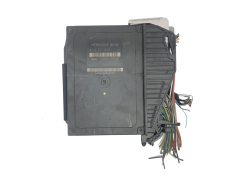 Ohjausyksikkö Mercedes 2108203826 335626 Temic 40284