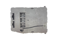 Ohjausyksikkö Renault UCH X84 N2 8200309690 S118400220D Siemens 59159
