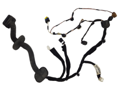 Ovijohdotus Oikea Etu Captur 241254150R Renault