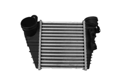 Välijäähdytin 058145805G 11450143301 VW Passat Audi A4 A6 Vika