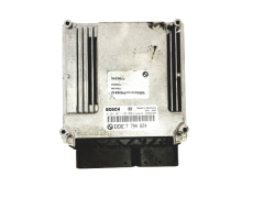 Ohjausyksikkö DDE7794624 0281011122 BMW Bosch 18702