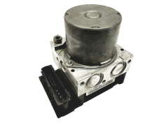 Abs-pumppu Renault Megane 2 Scenic 2 8200038695 Bosch 46518