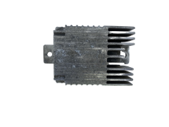 Ohjausyksikkö Mercedes A0275458032 E5001.004 49949