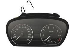 Nopeusmittari BMW 1 E87 9166813-01 1024932-84 Johnson