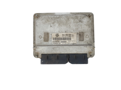 Ohjausyksikkö 03E906033L 5WP40194 05 VW Siemens 38185