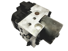Abs-pumppu Audi A4 VW Passat B5 8E0614111AB 0273004281 46902