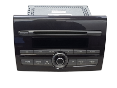 Radio-CD-soitin Fiat Bravo 735451941 VP6FCF-18C815-AC Visteon 1179