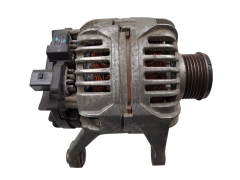 Laturi Citroen Peugeot Iveco 504087183 024325122 110A Bosch
