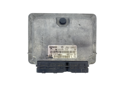 Ohjausyksikkö 90589736 LS 0281001670 98013 Opel Bosch GM 53907