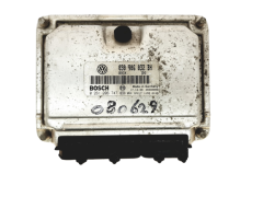Ohjausyksikkö 030906032BH 0261206747 Seat VW Bosch 18821