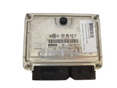 Ohjausyksikkö 038906019KE 0281011201 VW Bosch 1044