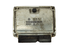 Ohjausyksikkö 045906019CE 0281013179 VW Bosch 14581