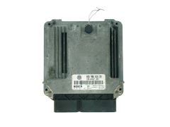 Ohjausyksikkö 03G906016DM 0281011882 VW Bosch 32464